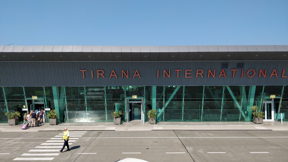 TIA: 7.25 milione pasagjere fluturuan ne 2023, rreth 44 per qind ne Itali